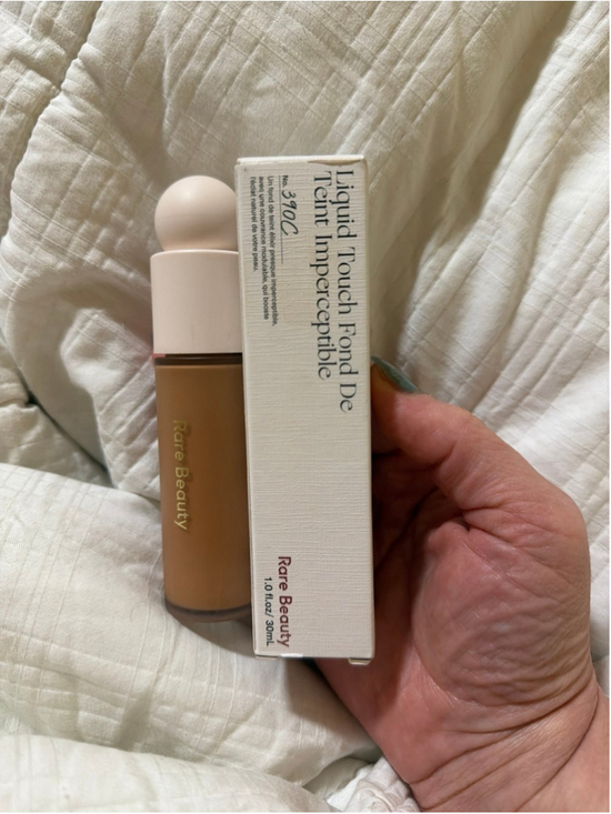 Rare Beauty Other - Rare Beauty Liquid Touch Weightless Foundation 390c